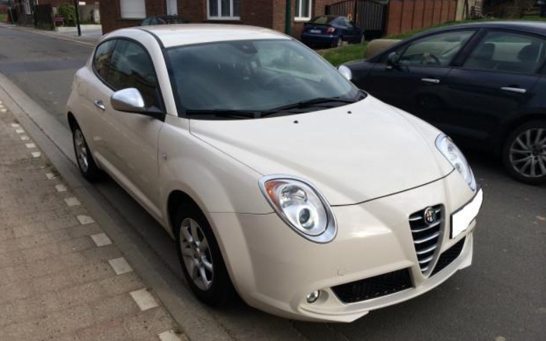 Left hand drive ALFA ROMEO MITO 1.4i Progression